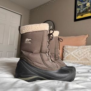 Sorel Cumberland Snow Winter Boots Women’s Size 9 Green Thinsulate Nylon Green